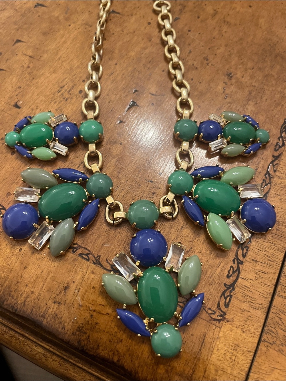 Stella and dot statement necklace